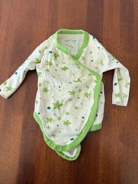 Hanna Andersson Green Star Print Wrap Bodysuit